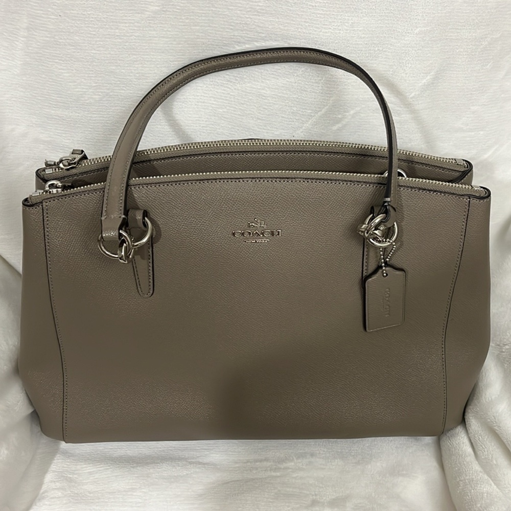 Beautiful Coach handbag- NWOT